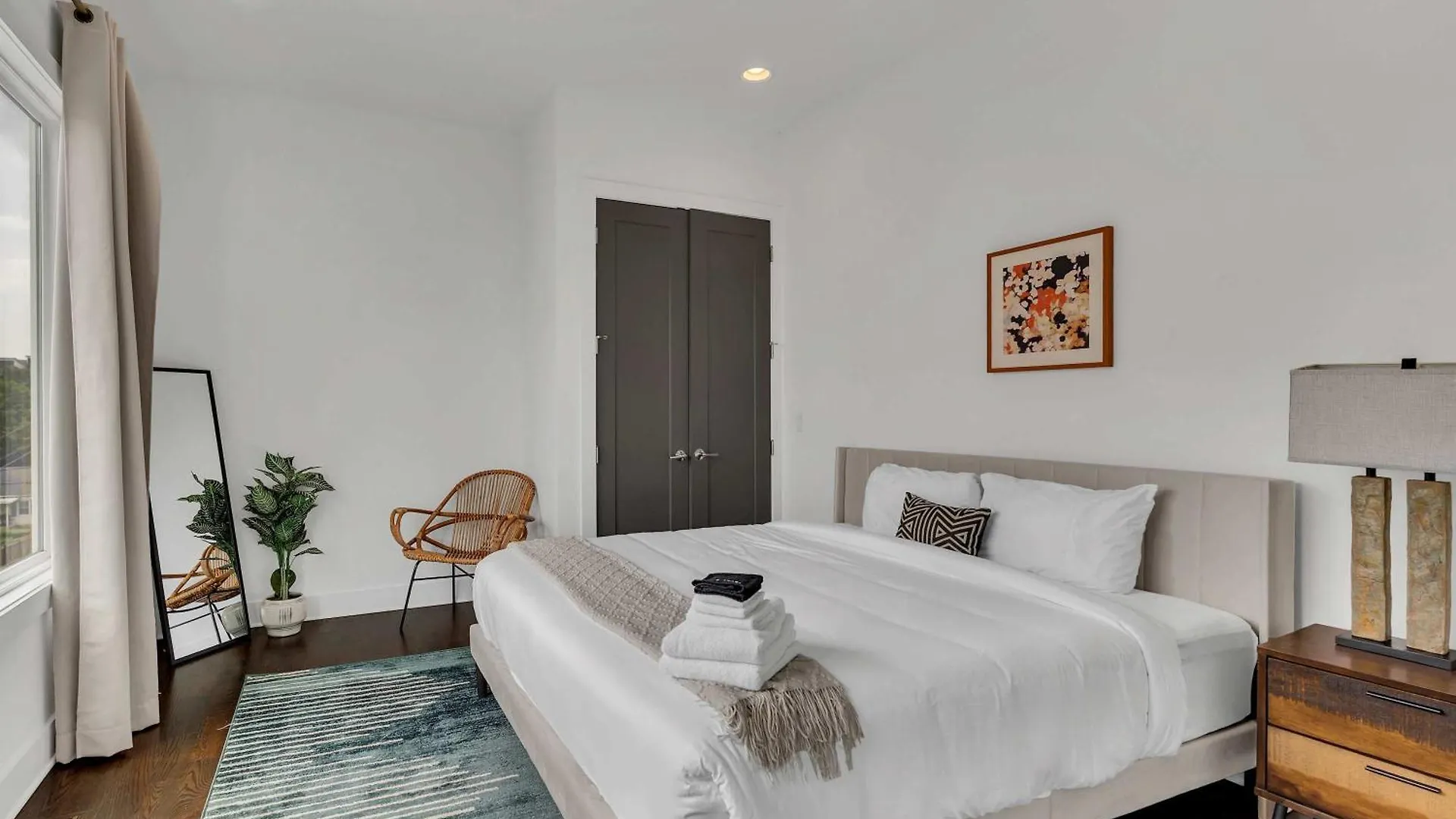 Large Home With Rooftop & Views Sleeps 12 Nashville Сasa de vacaciones